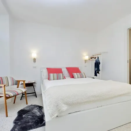 Ych-penthouse Fiammetta A Piazza Navona Apartment Rome